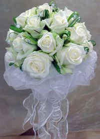 булченски букет от бели рози 4