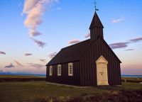 Черная церковь Búðakirkja