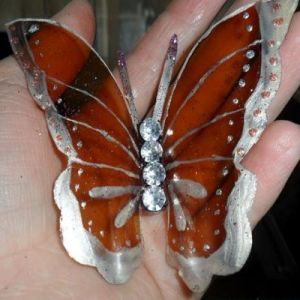 motýli z plastových lahví 15