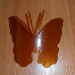 motýli z plastových lahví 4