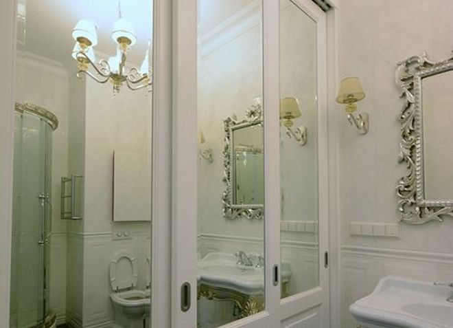 шкаф в ванную с зеркальными дверцами