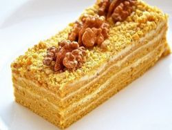 kolač u tortu recept tortu od meda
