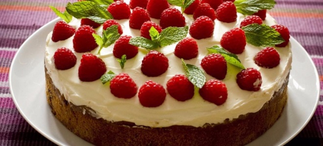Кейк от готови пикантни торти - рецепта