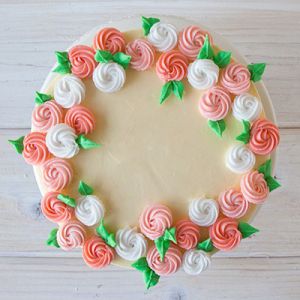 Как да украсите тортата със собствените си ръце без мастика 6