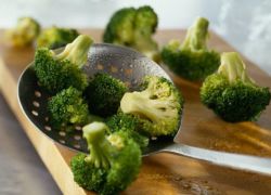 kalorie z brokułami