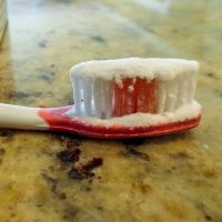 vyčistěte zuby sodou