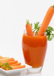 сокът от моркови е добър за черния дроб