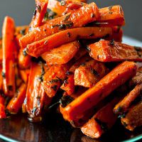 изпечени моркови в фолио
