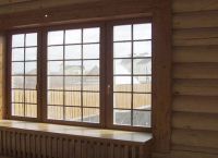 Платнице на прозорима у дрвеној кући6