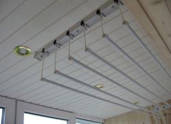 Kako izbrati stropni sušilnik za balkon