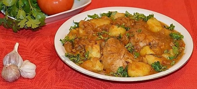 Chakhokhbili с картофи в бавна готварска печка
