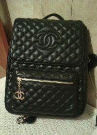 Chanelův batoh9