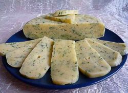 Kako napraviti domaći sir od svježeg sira
