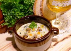 zupa serowa z grzybami w powolnej kuchence