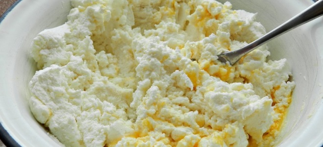 Пуњење за кнедле за кремасте сире