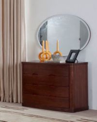 komoda s spalnico z ogledalom 2