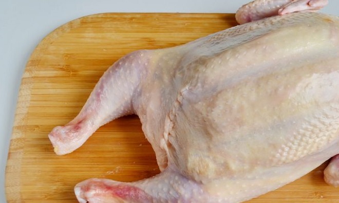 jak nakrájet kuře na plnění palačinek