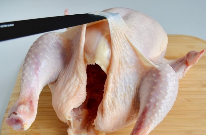 kako sjeckati piletinu za punjenje palačinki