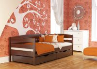 łóżko dziecięce wykonane z drewna6
