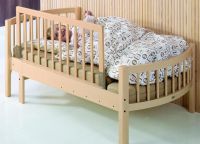 Łóżka dziecięce z bokami1