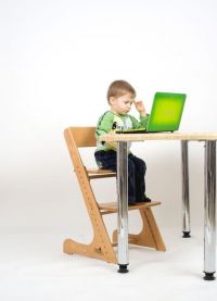 výškově nastavitelná dětská židle6