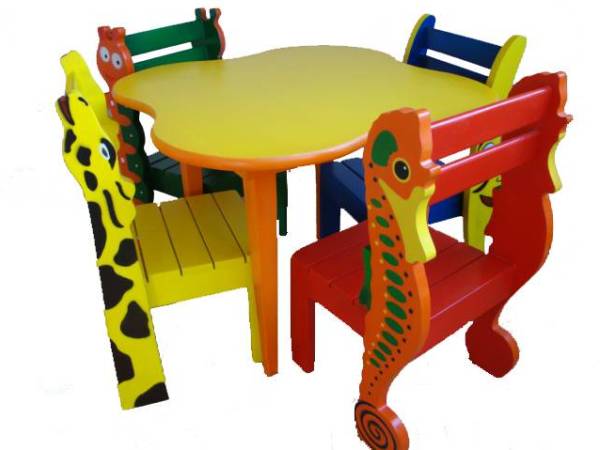 stoły i krzesła dla dzieci od 2 lat 7