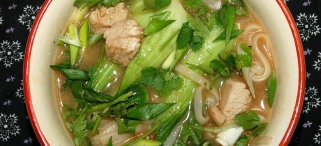 супа от китайски юфка с пиле
