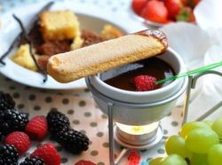 czekoladowy przepis na fondue w powolnej kuchence