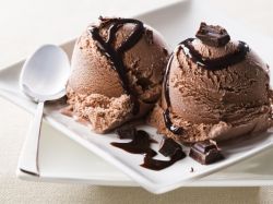 čokoládová zmrzlina parfait