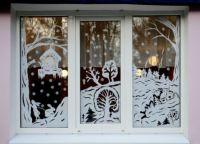 Коледна украса на прозорци15