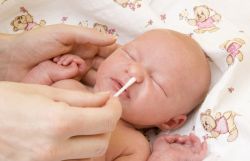 novorođenče piskanje nosa