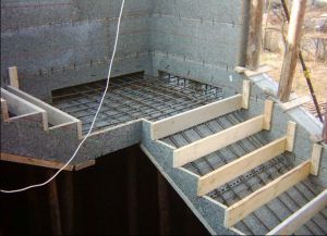 Склапање бетонских степеница са дрветом5