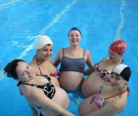 cvičení v tělocvičně těhotných žen
