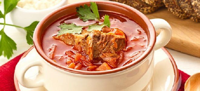 супа от червено цвекло със свинска рецепта