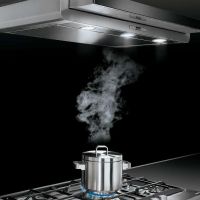 kuhinjska napa z ogljikovim filtrom