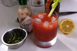 krvavi mary cocktail recept