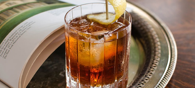 Cognac koktejl s jablečným džusem