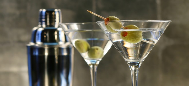 Koktejl James Bond - martini s vodkou