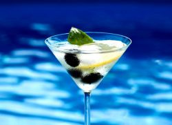 koktejly s rumem a martini