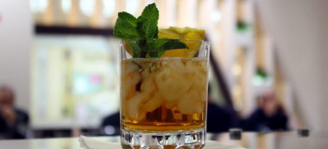 jajčni whisky cocktail
