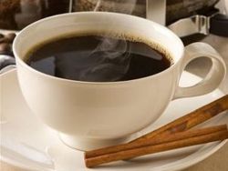 Kawa z cynamonem i koniakiem