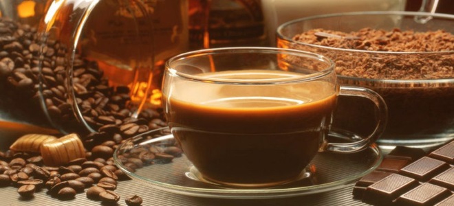 przepis na kawę z koniakiem i mlekiem