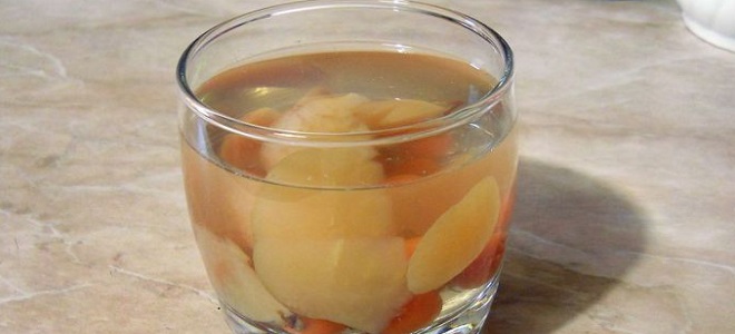 Kompot zamrznjenih jabolk - recept