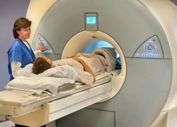 računalniška tomografija za pripravo črevesja