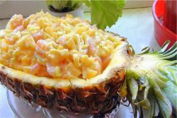 салатен рак стиска царевичен ананас