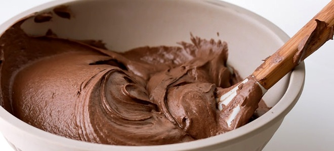 čokoladni kremni medeni kolač recept