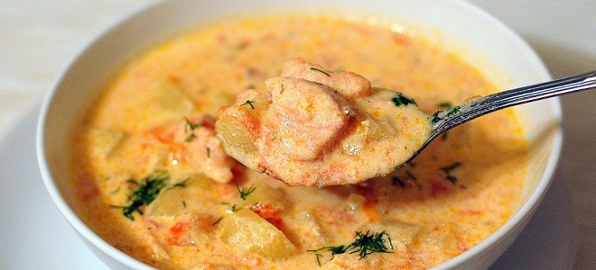 Сьомга супа със сметана и домати