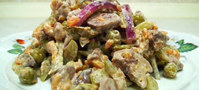 Salata s jetrom i kiseli krastavci - recept