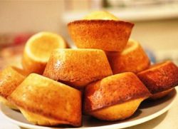 recept za muffine s kruhom v silikonskih kalupih