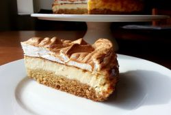 Укусна слатка торта Ангел Теарс